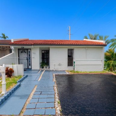 9451 SW 5th Ln, Miami FL 33174