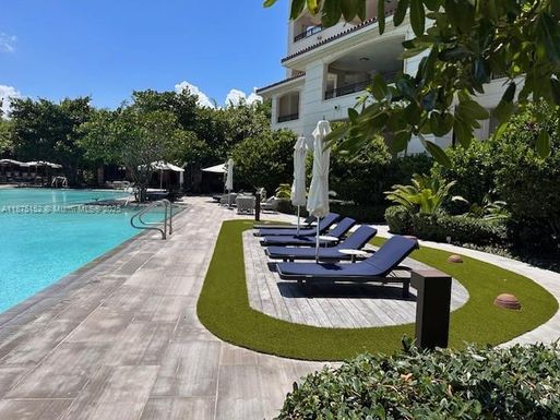 6800 Fisher Island Dr # 6871, Miami Beach FL 33109