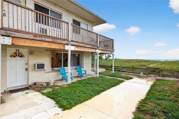 820 N Ocean Blvd # 16, Pompano Beach FL 33062