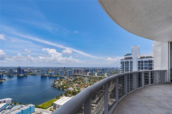 18101 Collins Ave # 5401, Sunny Isles Beach FL 33160