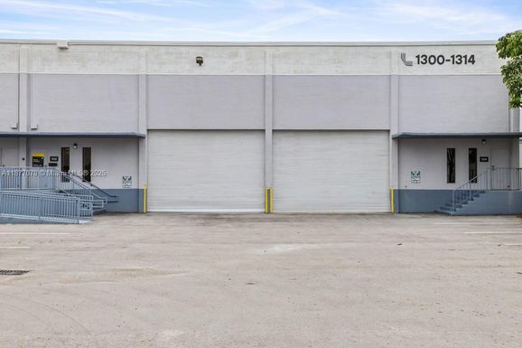 1300 NW 78th Ave # 1308, Doral FL 33126