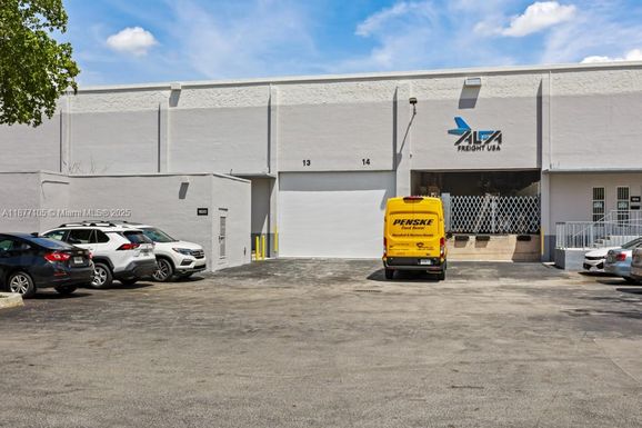 1700 NW 82nd Ave # 1820, Doral FL 33126