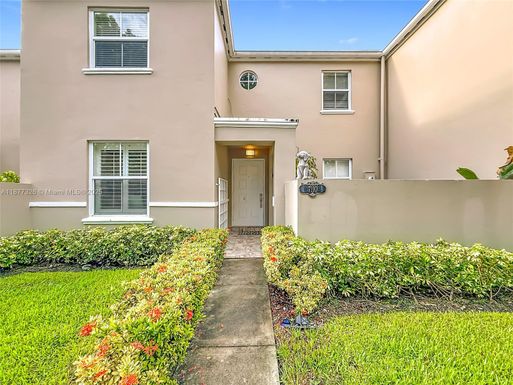 7110 SW 54th St, Miami FL 33155