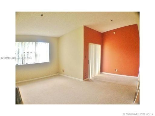 530 S Park Rd # 11, Hollywood FL 33021