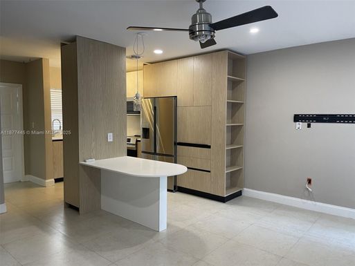 798 Crandon Blvd # C, Key Biscayne FL 33149