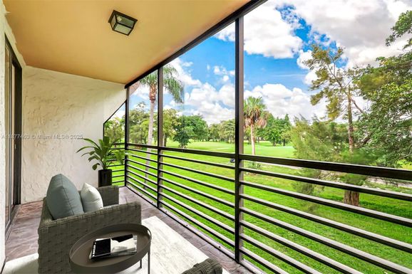 7950 W Mcnab Rd # 208, Tamarac FL 33321