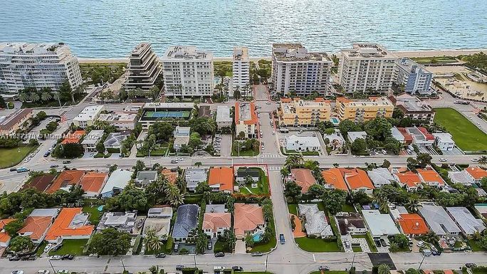 8900 Harding Ave, Surfside FL 33154