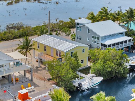 437 Pirates Rd, Torch Key FL 33042