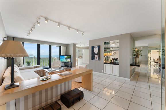 1121 Crandon Blvd # E1206, Key Biscayne FL 33149