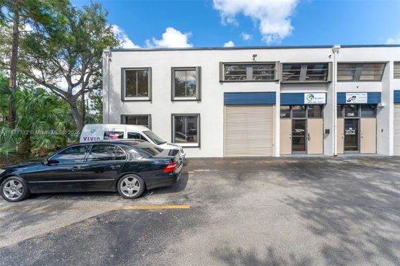 12347 SW 132nd Ct, Miami FL 33186