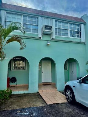 7174 W 2nd Ln, Hialeah FL 33014