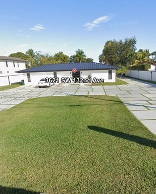3621 SW 132nd Ave, Miami FL 33175