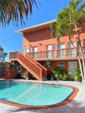 421 NE 68th St # 6, Miami FL 33138