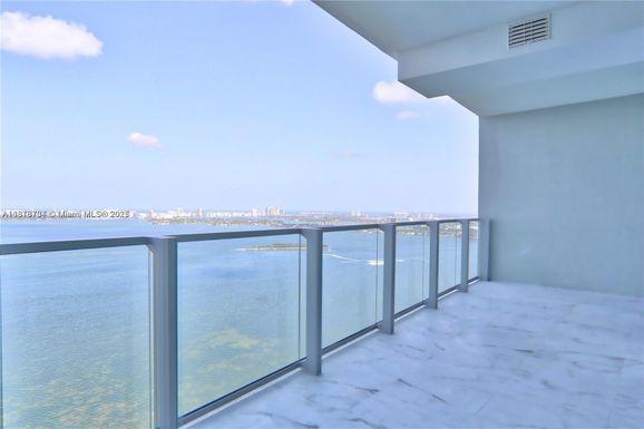 2900 NE 7th ave # 2803, Miami FL 33137
