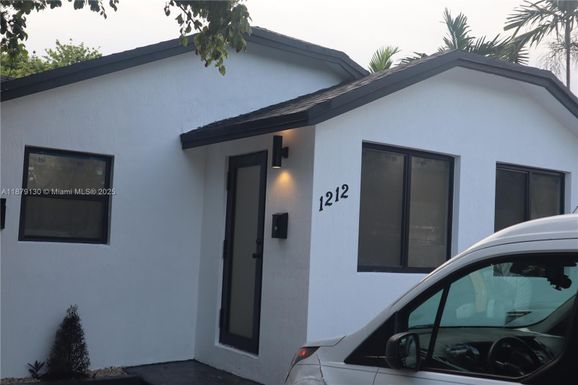 1212 N 22nd Ave # 1, Hollywood FL 33020