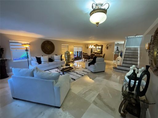 9710 SW 13th St # 9710, Pembroke Pines FL 33025