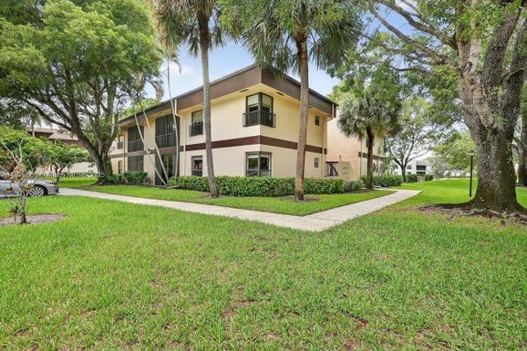 2652 N Carambola Cir # 1738, Coconut Creek FL 33066