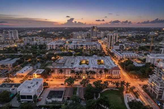 533 NE 3rd Ave # 304, Fort Lauderdale FL 33301