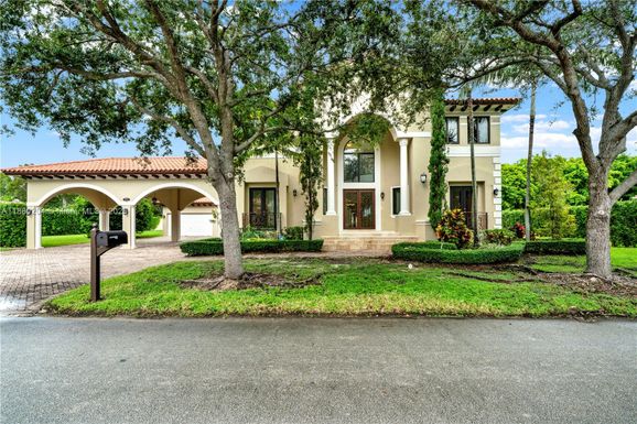 18868 SW 80th Ct, Cutler Bay FL 33157