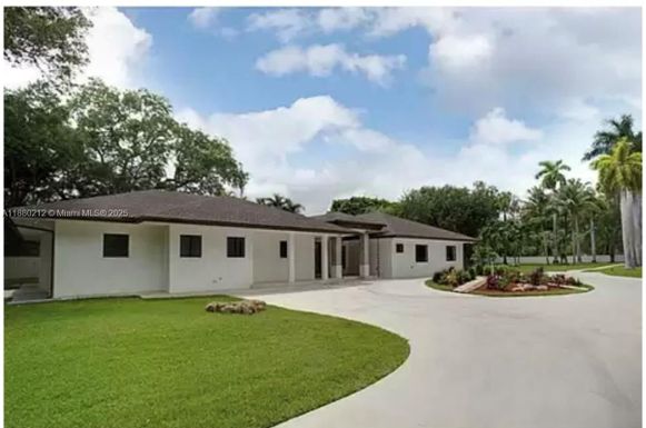 8800 SW 112th St, Miami FL 33176