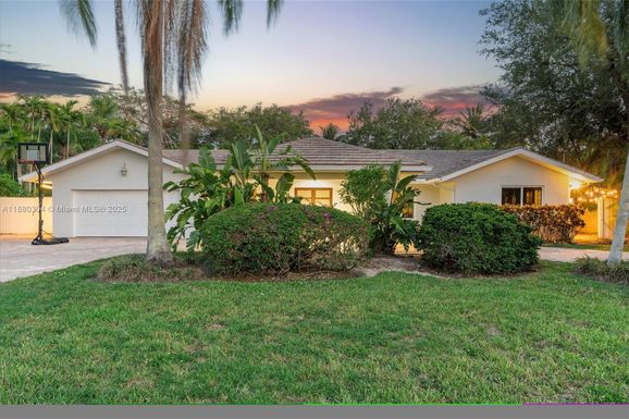 5930 SW 81st St, South Miami FL 33143