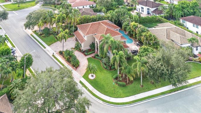 15998 SW 3rd St, Pembroke Pines FL 33027