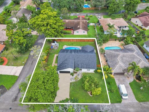 7107 NW 39th St, Coral Springs FL 33065