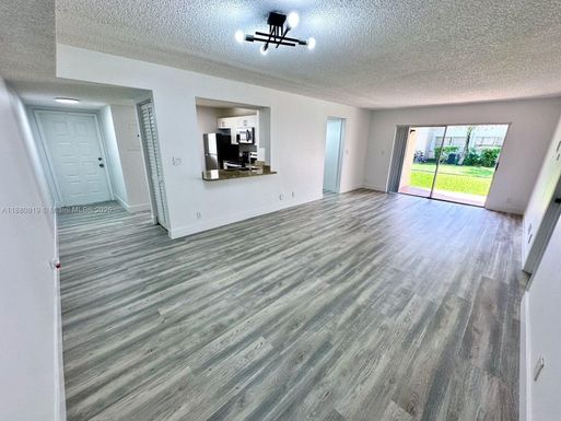 12167 Royal Palm Blvd # 4C, Coral Springs FL 33065