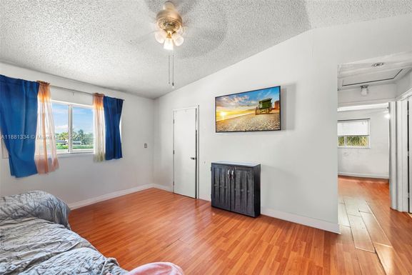 3630 N 56th Ave # 323, Hollywood FL 33021