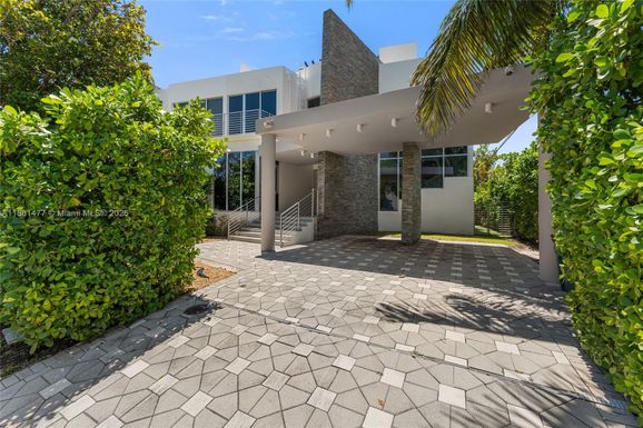 544 Fernwood Rd # 544, Key Biscayne FL 33149