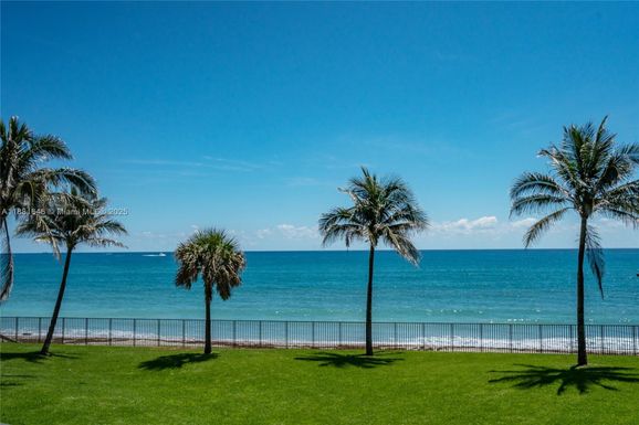 100 Beach Rd # 204, Tequesta FL 33469