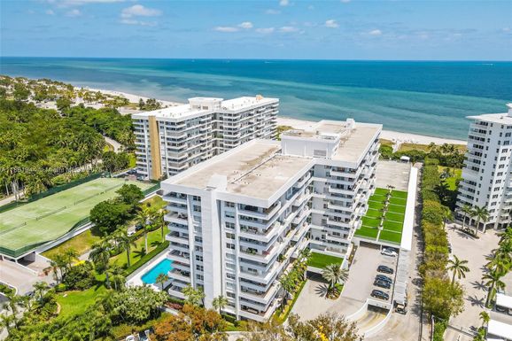 155 Ocean Lane Dr # 300, Key Biscayne FL 33149