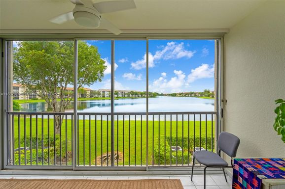 13800 SW 5th Ct # 203M, Pembroke Pines FL 33027