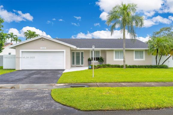 13925 SW 107th Ter, Miami FL 33186