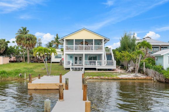 25 VIP Island Unit A, Grant Valkaria FL 32949