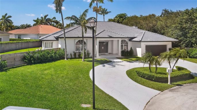 17750 SW 80th Ct, Palmetto Bay FL 33157