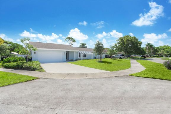11011 SW 110th Rd, Miami FL 33176