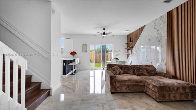 11968 NW 46th St, Coral Springs FL 33076