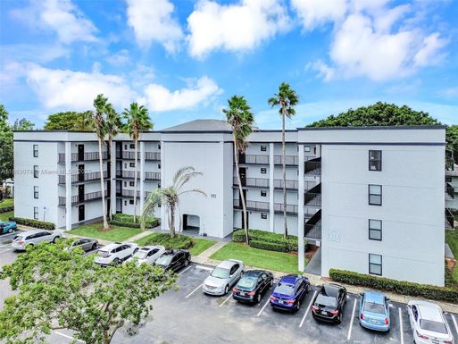 7550 Stirling Rd # A203, Davie FL 33024