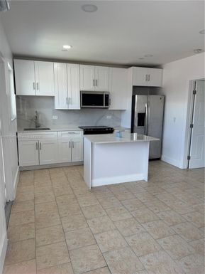17 W 10th St # 3, Hialeah FL 33010