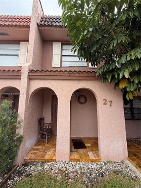 27 Laredo Pl # 3, Davie FL 33324