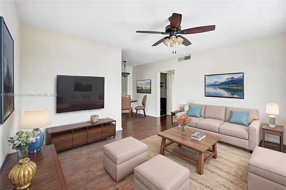 2181 NE 67th St # 622, Fort Lauderdale FL 33308