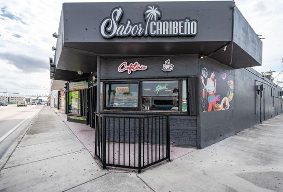 6746 W Flagler St, Miami FL 33144