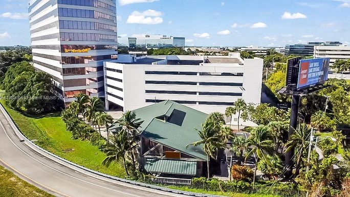 60 NW 60th St, Fort Lauderdale FL 33309