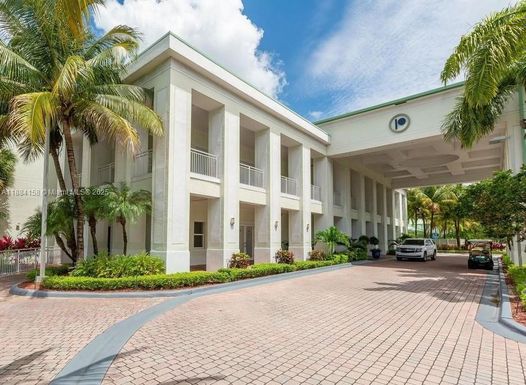 5300 NW 87th Ave # 701, Doral FL 33178