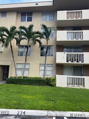 1800 Sans Souci Blvd # 143, North Miami FL 33181