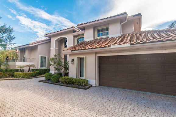 1091 SW 156th Ave, Pembroke Pines FL 33027