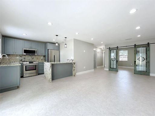 13804 Kendale Lakes Dr # 13804, Miami FL 33183