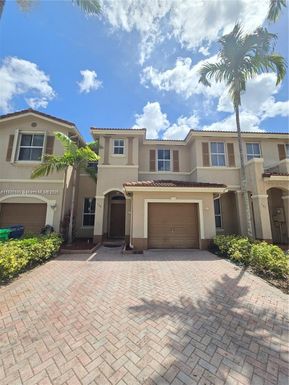 129 Riverwalk Cir # 129, Sunrise FL 33326