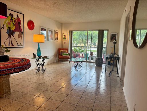 4168 NW 90th Ave # 205, Coral Springs FL 33065